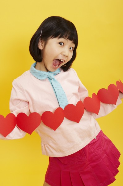 点击大图看下一张：女孩文化教育图片