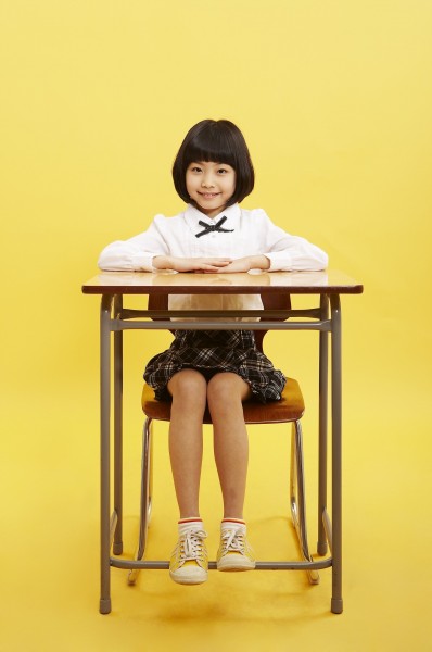 点击大图看下一张:女孩文化教育图片