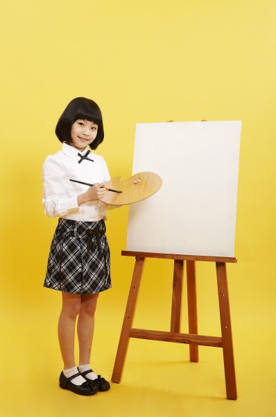 点击大图看下一张：女孩文化教育图片