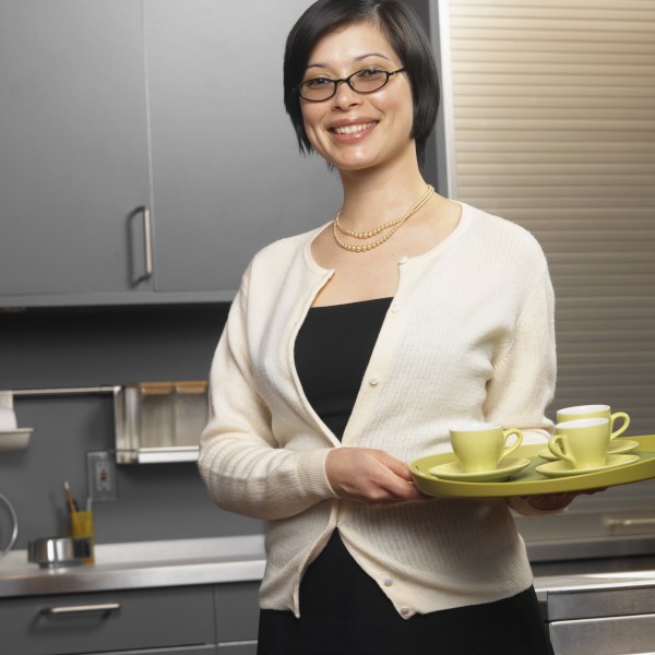 点击大图看下一张：女性家中生活图片