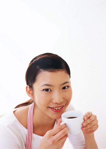 点击大图看下一张：女性微笑图片