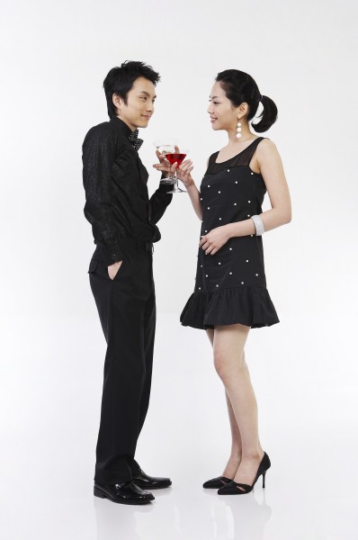 点击大图看下一张：party舞会图片