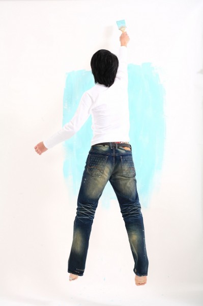 点击大图看下一张:青少年男孩家务劳动图片