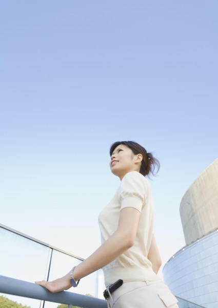 点击大图看下一张:商务白领形象图片