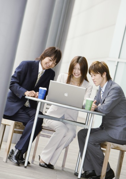 点击大图看下一张:商务白领形象图片