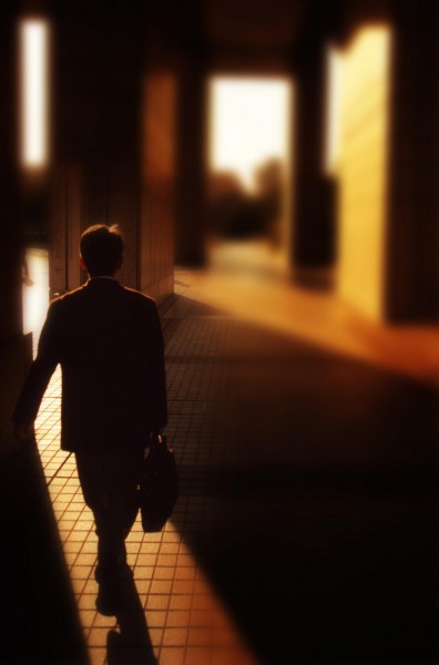 点击大图看下一张:商业人物剪影素材图片