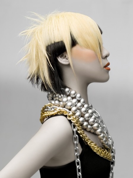 点击大图看下一张：时尚美发造型图片