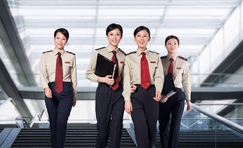 点击大图看下一张：税务人员图片