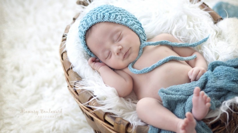 点击大图看下一张：熟睡的宝宝图片