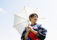 夏日里打伞的日本女人图片_22张