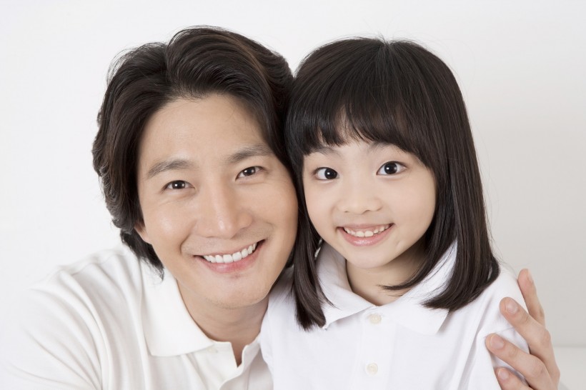 点击大图看下一张：幸福家庭图片