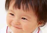 婴幼儿脸部表情特写图片_38张