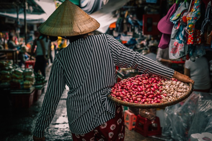 点击大图看下一张：朴素的越南人的生活图片