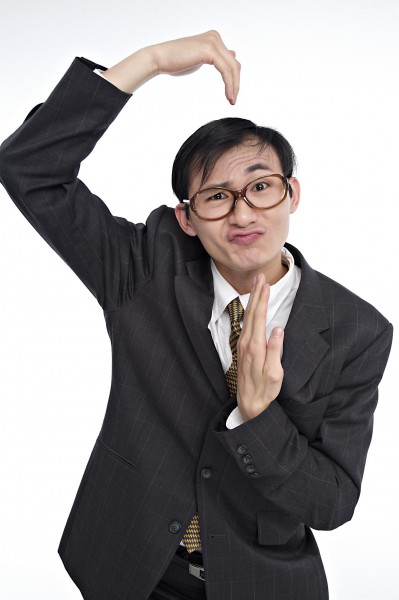 点击大图看下一张:职场夸张表情形态概念图片