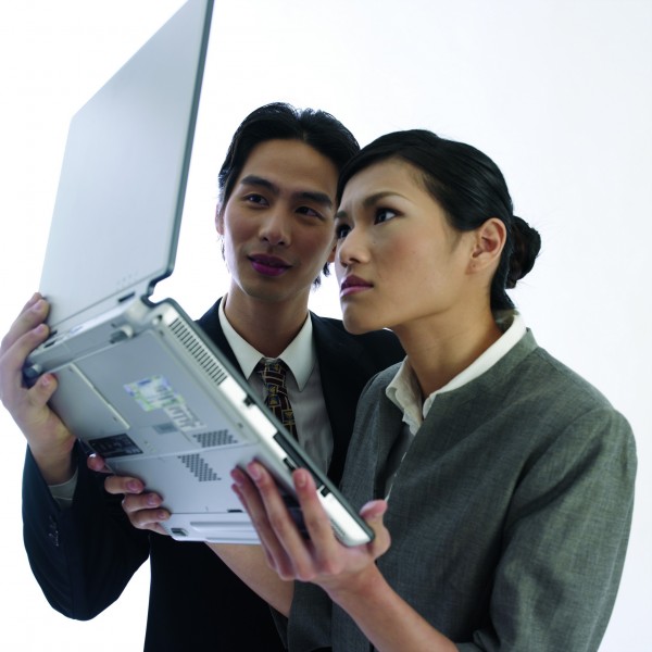 点击大图看下一张：职场团队形象图片