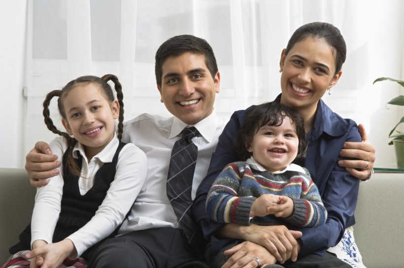 点击大图看下一张:收拾房间情景图片