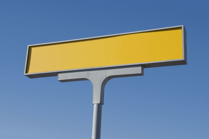 点击大图看下一张:户外空白广告牌图片