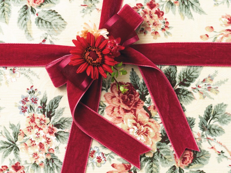 点击大图看下一张：礼品包装彩带蝴蝶结图片素材