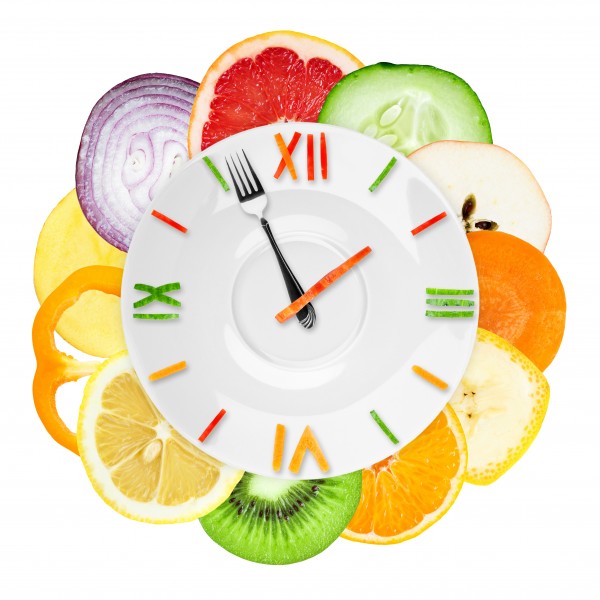 点击大图看下一张：水果组合钟表图片