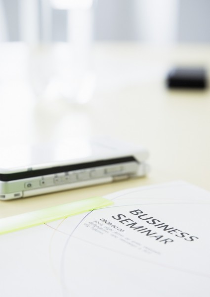 点击大图看下一张：办公室图片