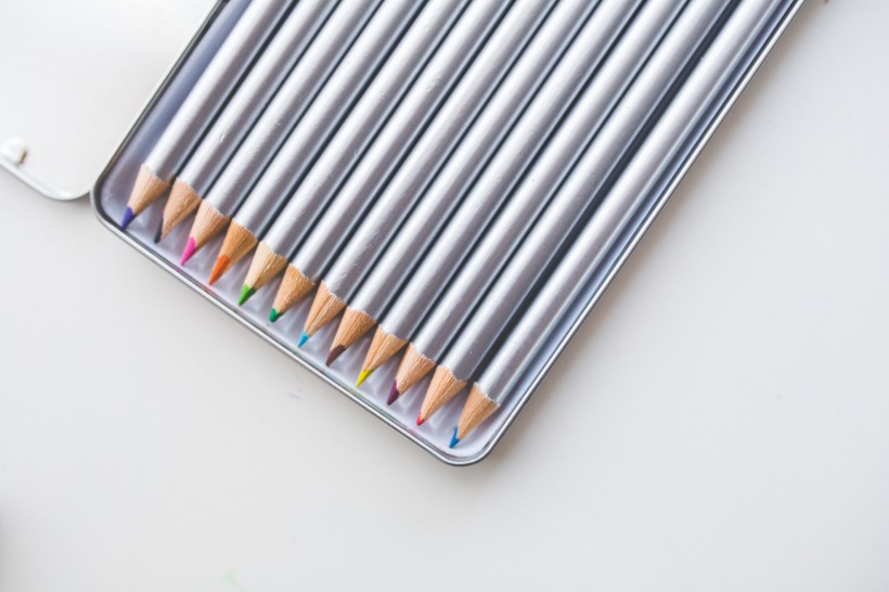 点击大图看下一张：多彩的铅笔图片