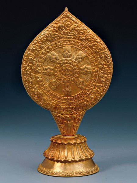 点击大图看下一张:各种玉石佛像特写图片