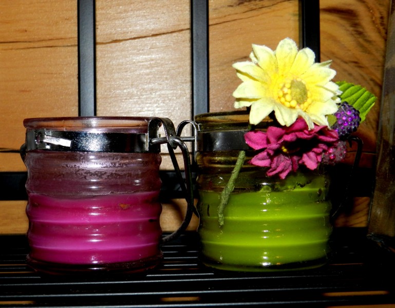 点击大图看下一张：色彩缤纷的花盆陶罐图片