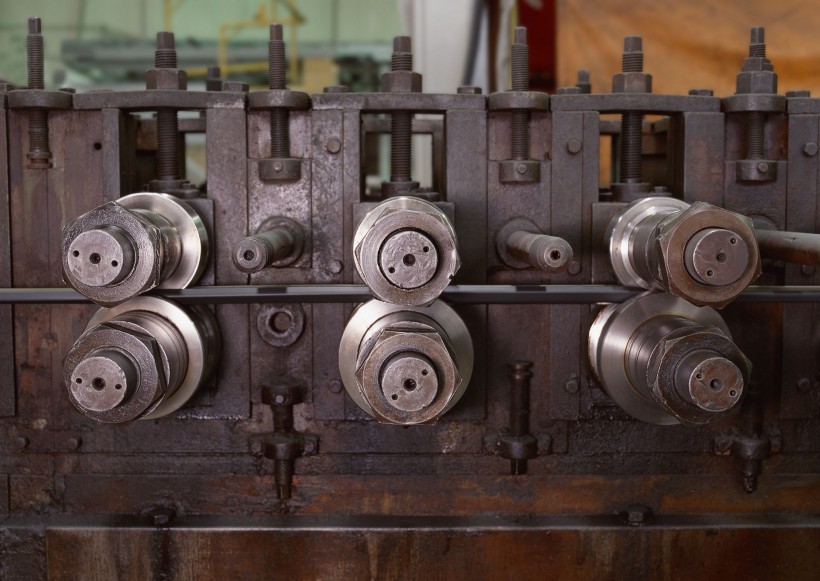 点击大图看下一张：机械设备图片