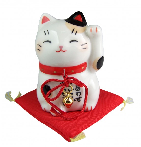 点击大图看下一张：萌萌的陶瓷招财猫图片