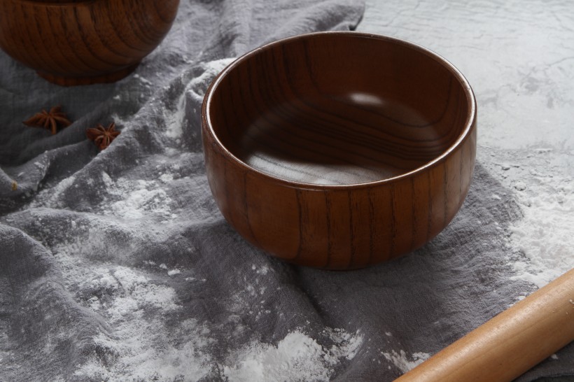 点击大图看下一张：小清新日式木碗图片