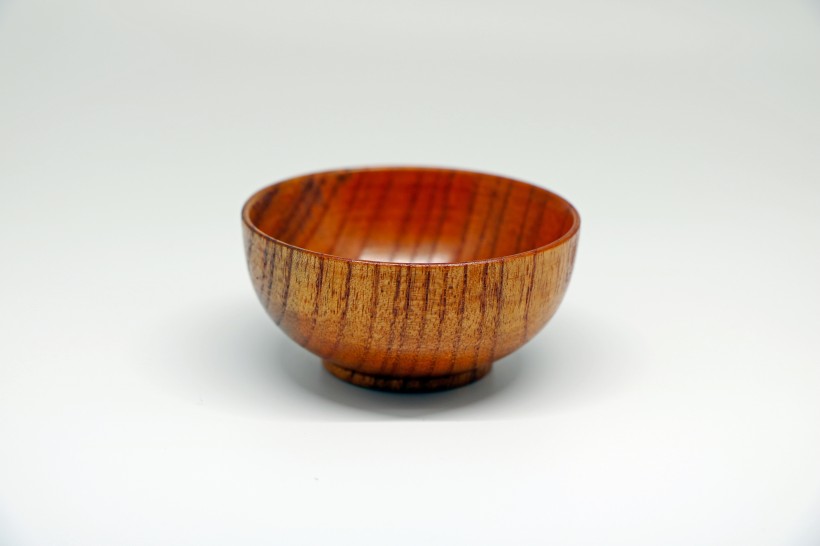 点击大图看下一张：小清新日式木碗图片