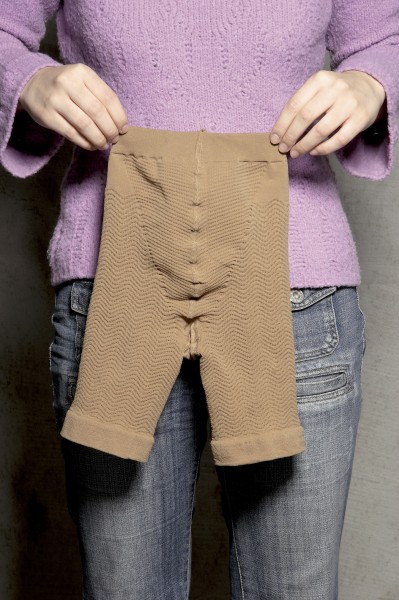点击大图看下一张：内衣裤设计图片