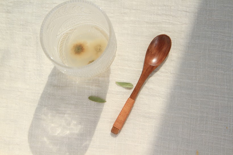 点击大图看下一张：小清新日式木勺图片