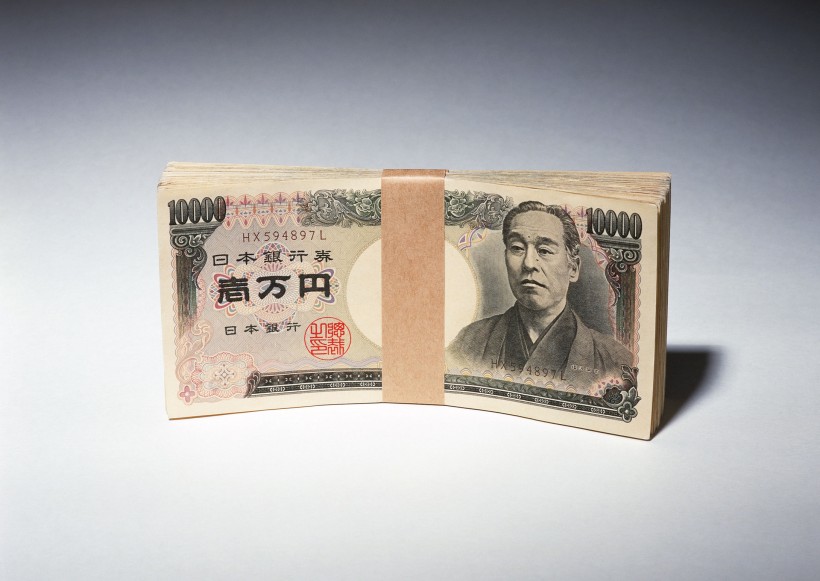 点击大图看下一张：日元图片