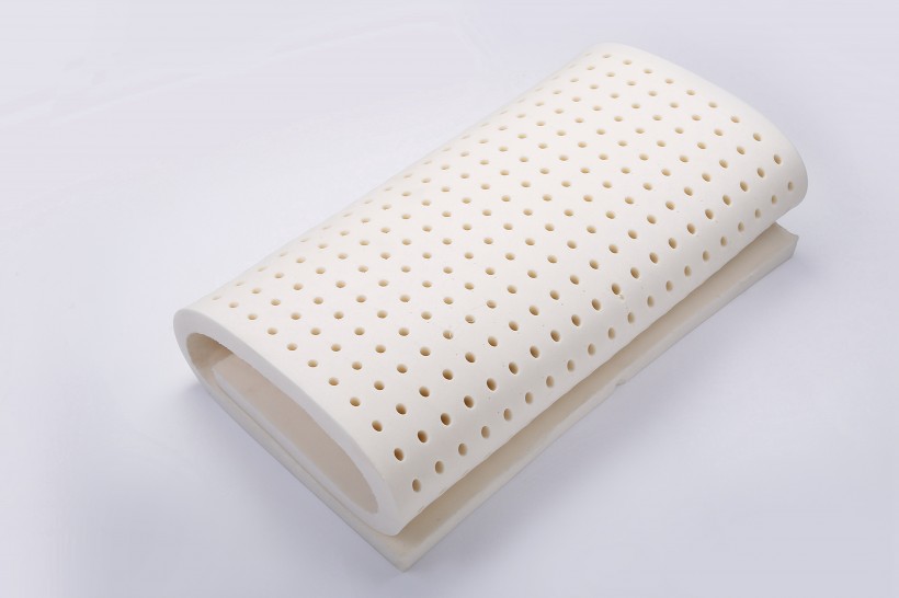点击大图看下一张：舒适的乳胶枕图片