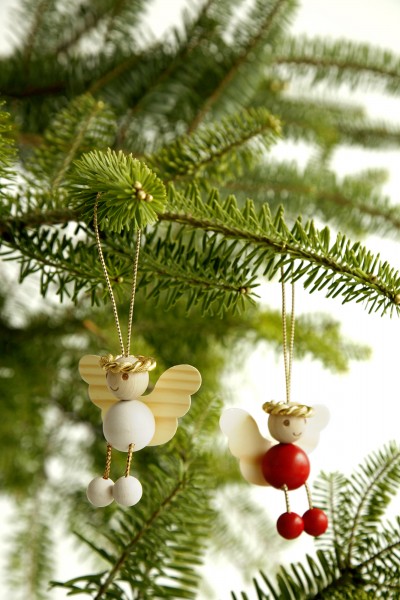 点击大图看下一张：圣诞树上的装饰挂件图片