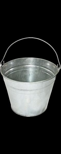 点击大图看下一张：水桶透明背景PNG图片