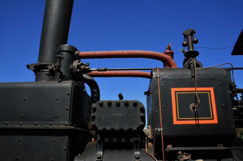 点击大图看下一张：蒸汽机图片