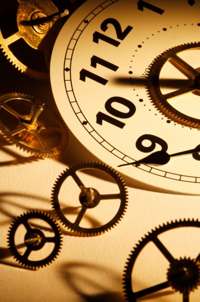 点击大图看下一张:钟表特写图片