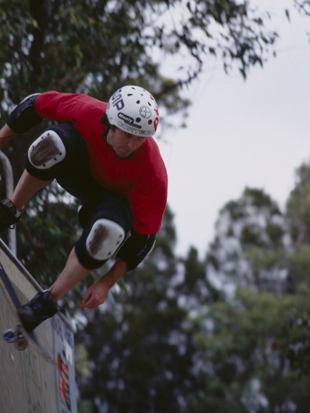 点击大图看下一张:滑板运动图片