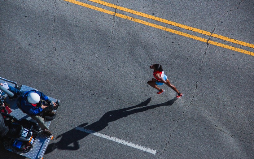 点击大图看下一张：马拉松跑步图片