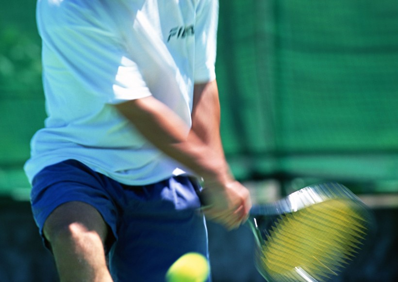 点击大图看下一张：网球运动图片