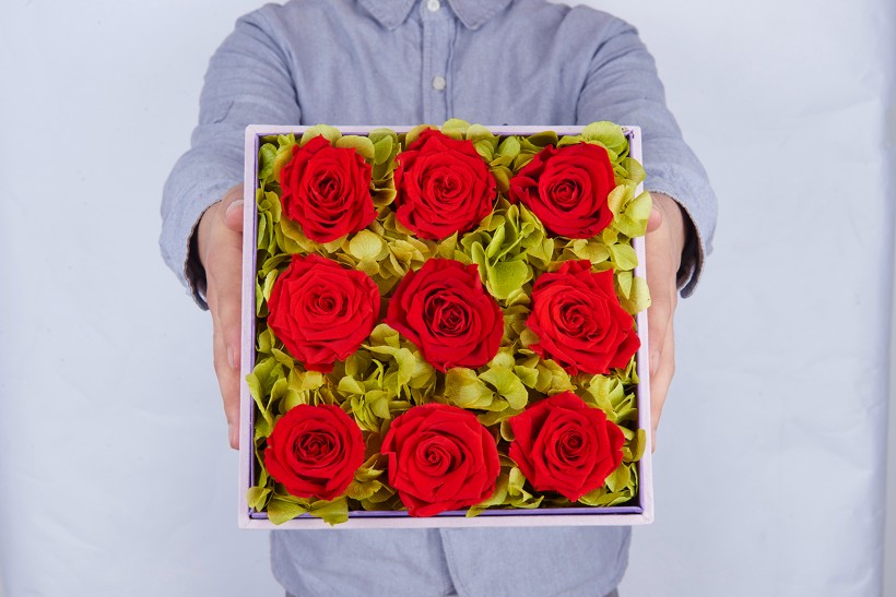 点击大图看下一张：漂亮的鲜花礼盒图片