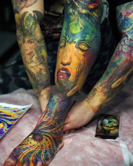 点击大图看下一张：一组炫彩色大花臂纹身图案作品