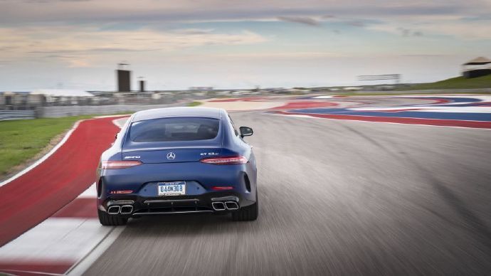 点击大图看下一张：2019梅赛德斯-AMG GT四门车首批上市
