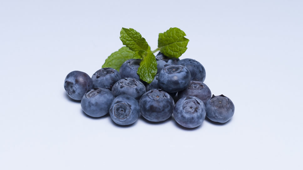 点击大图看下一张：蓝莓也和樱桃一样的甜，但是他的味道，特别得浓