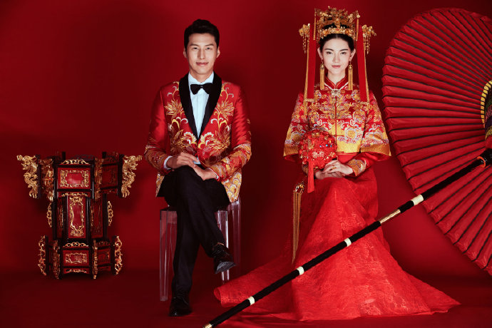 点击大图看下一张：一套中式可爱搞怪的婚纱摄影图片欣赏