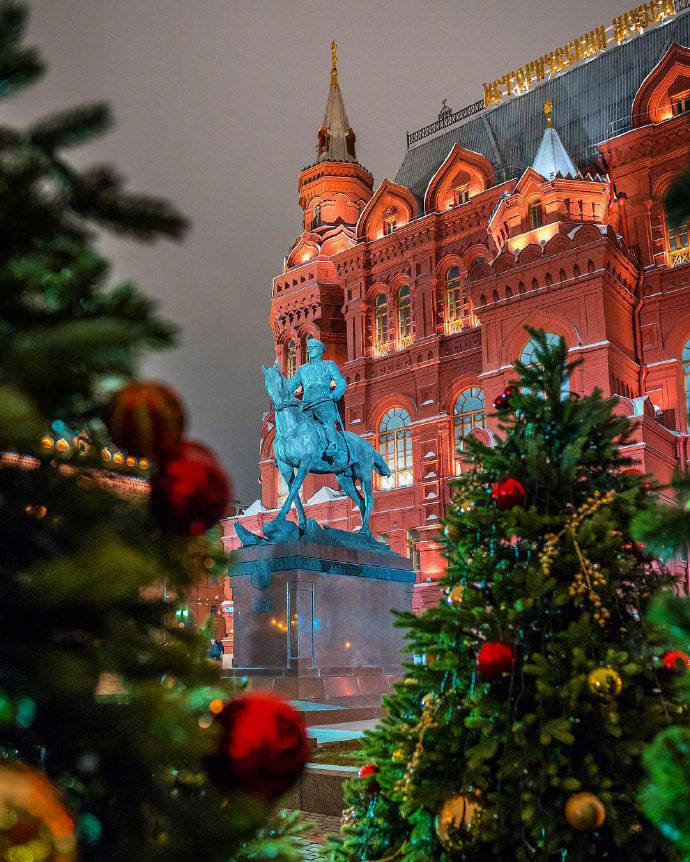 点击大图看下一张：一组冬季的莫斯科红场美景图片欣赏