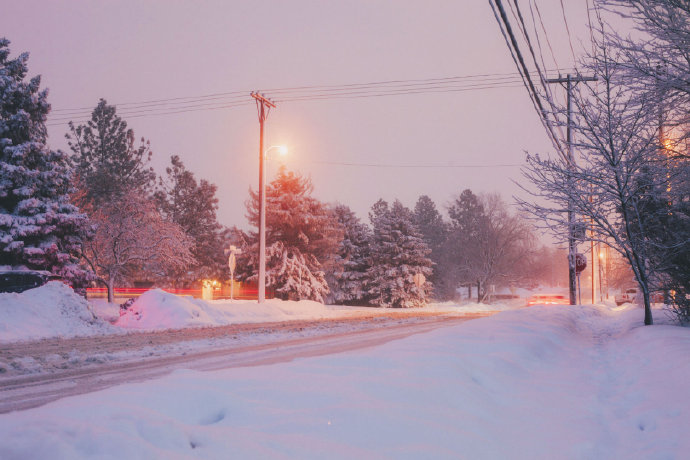 点击大图看下一张：这样的雪景看起来是一种浪漫的感觉