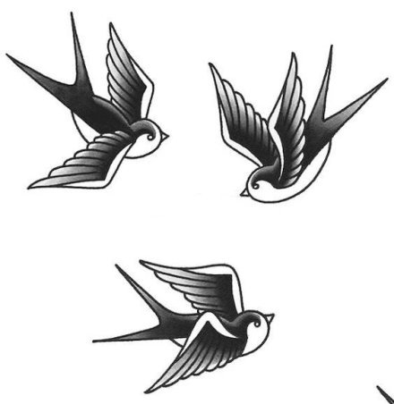点击大图看下一张：两只燕子主题的双飞燕纹身图案欣赏